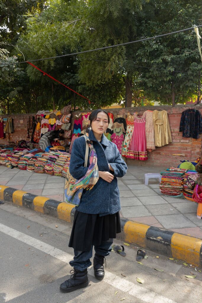 When Street Style Speaks: Decoding the Vibe Behind This Viral Photo